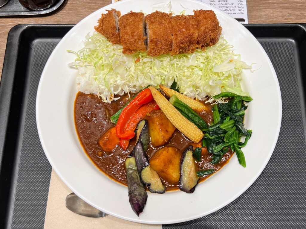 【マイカリー食堂専門店】10層のミルフィーユかつカレー（季節の野菜トッピング、かつに合うソース）2024年6月 【期間限定】