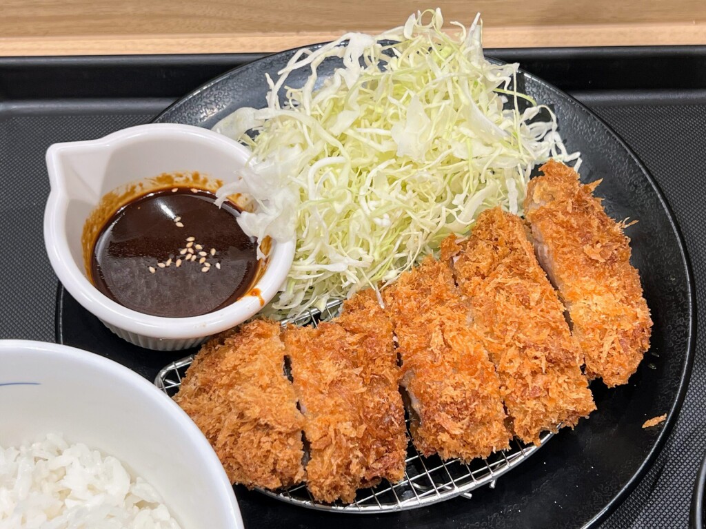 【松のや】味噌チキンかつ定食（2025年5月版）【定番メニュー】