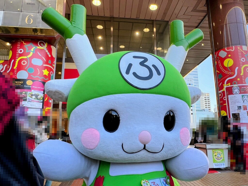 【ゆるキャラ】「深谷ねぎらいの日」PRイベントにおける「ふっかちゃん」の様子（2025年11月）【そごう大宮店】
