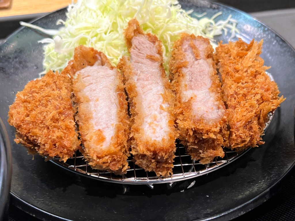 【松のや】「超厚切りロースかつ定食」（2025年11月）【過去の限定メニュー】