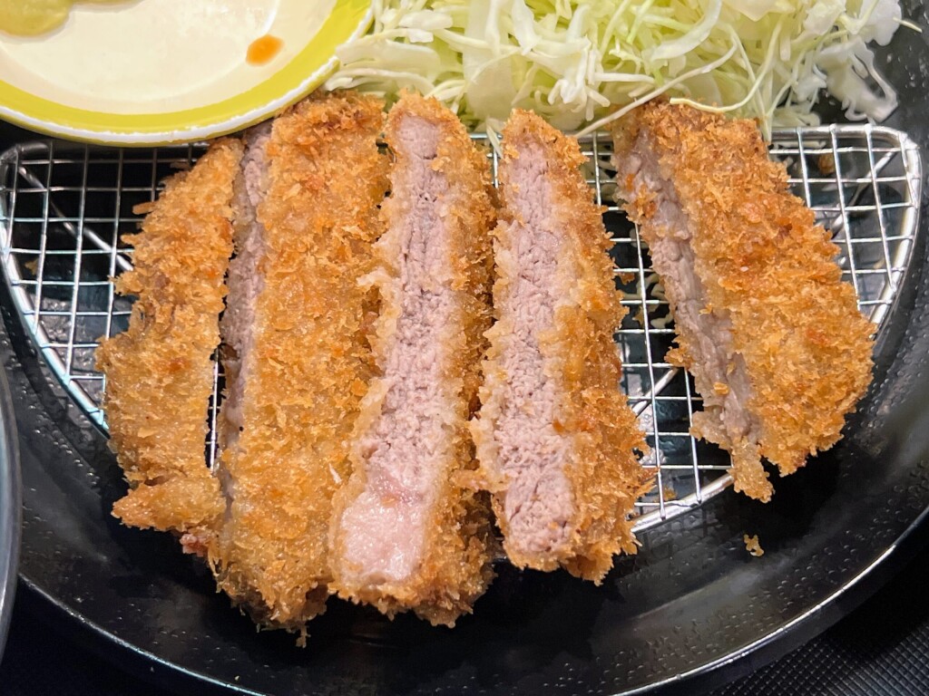【松のや】ちょっぴり高価な牛かつ。「牛サーロインかつ定食」（2026年2月）【期間限定】