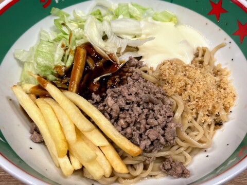 【ジャンクガレッジ】大宮駅前店の「てりやきまぜそバーガー」（2026年2月撮影）【埼玉県さいたま市/店舗限定】