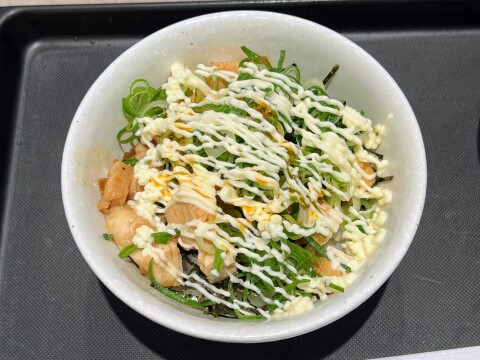 【松屋】「炙りマヨ辣鶏めし」（2025年7月）【店舗限定】