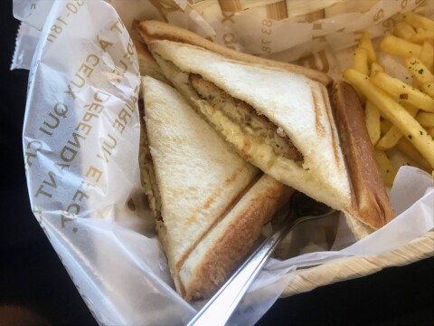 【ご当地グルメ】米子の「お菓子の壽城」にあるすなば珈琲に足を運び「もさ海老サンド」をいただくなど（2019年5月撮影）【鳥取県米子市/お菓子の壽城】