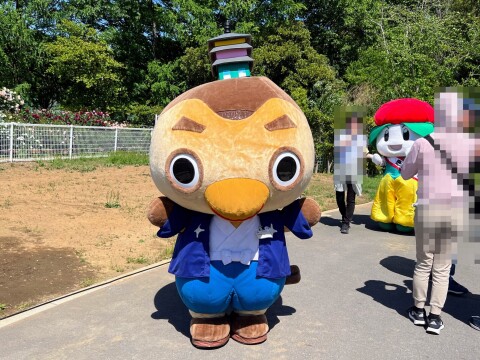 【ゆるキャラ】2026バラまつり：茨城県つくばみらい市のキャラクター「みらいりんぞう」の様子（2026年5月9日）【埼玉県伊奈町/伊奈町制施行記念公園】
