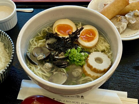 【ご当地ラーメン】ツインリーブスホテル出雲の「しじみラーメン」（2021年1月撮影）【島根県出雲市】